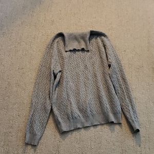 Turtleneck sweater *BUNDLE 3 TOPS FOR 25*